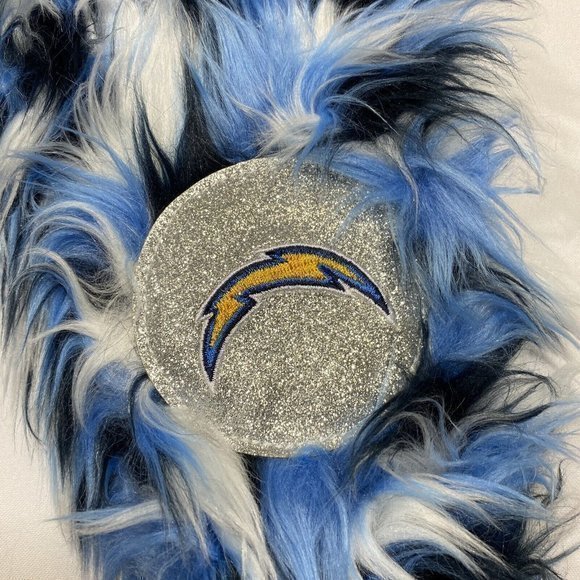 Los Angeles Chargers Boa Scarf Women's One‎ Size Forever Collectables - Picture 4 of 5